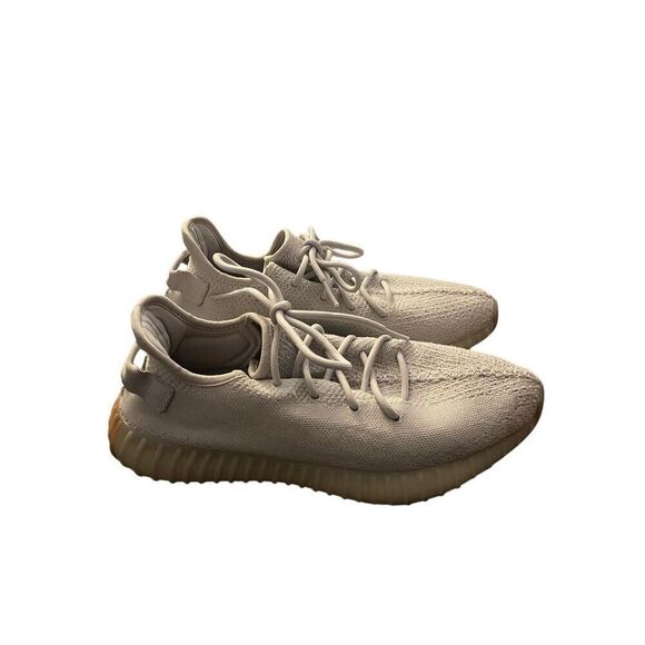 Yeezy Boost 350 V2